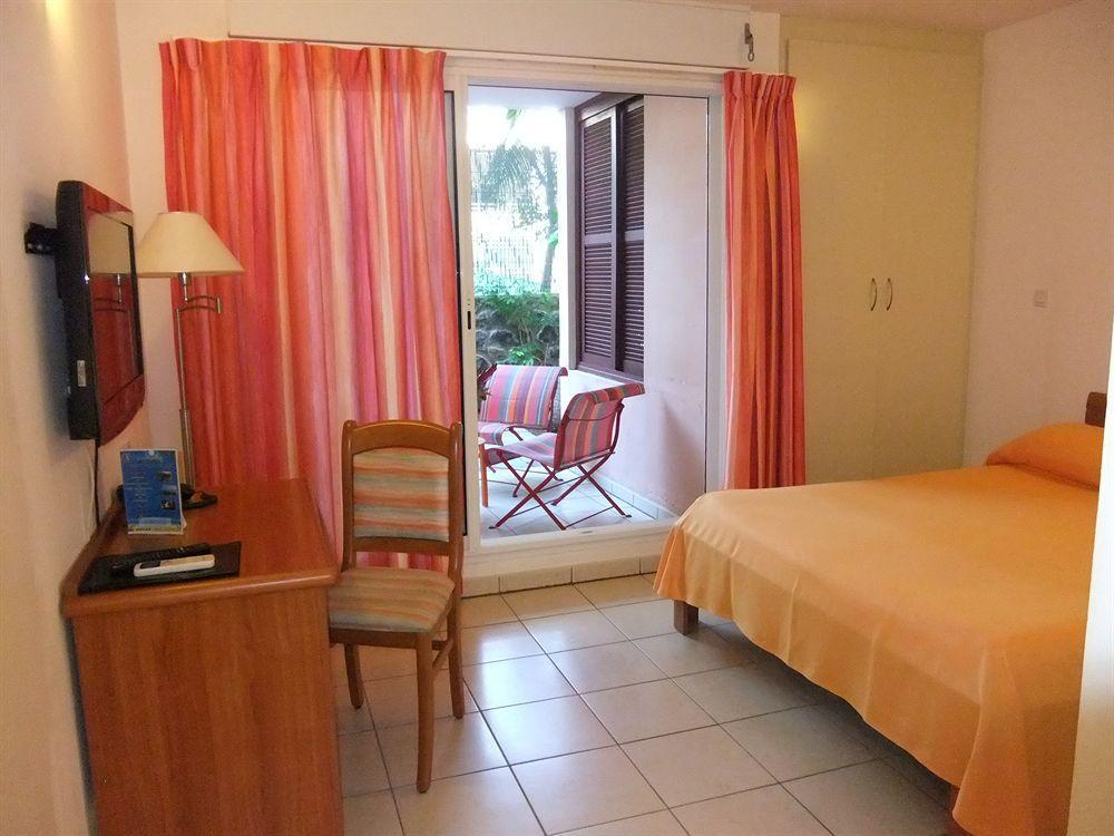 Le Kerveguen Hotel Saint-Gilles-les Bains Eksteriør billede