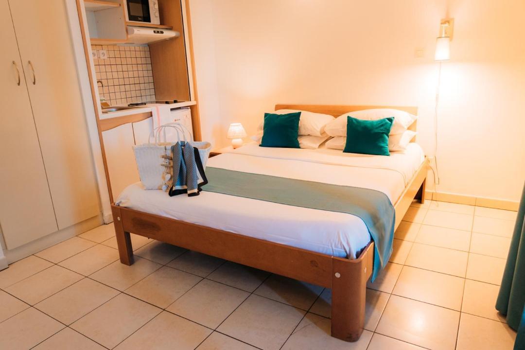 Le Kerveguen Hotel Saint-Gilles-les Bains Eksteriør billede