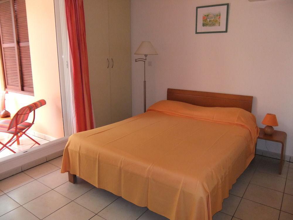 Le Kerveguen Hotel Saint-Gilles-les Bains Eksteriør billede